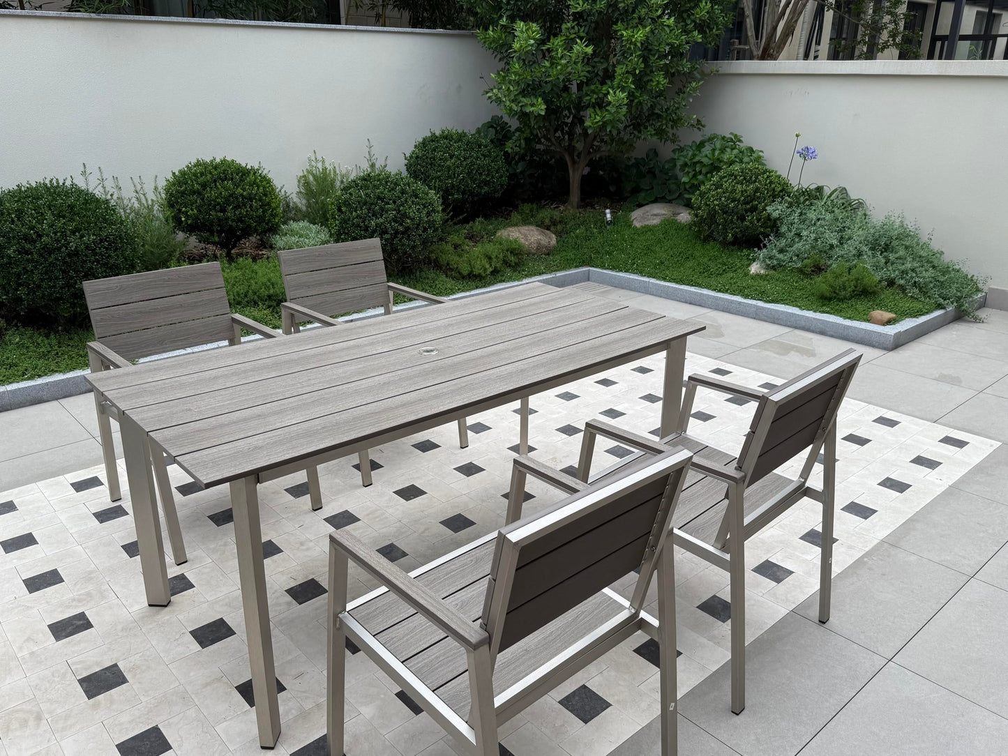 Oasbira Outdoor Dining Set for 4, Patio Table and Chairs Set with Umbrella Hole, 5 Pieces HDPS Outdoor Furniture Sets for Patio, Garden, Backyard (Silver & Gray)
